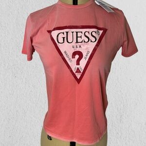 Guess pint top